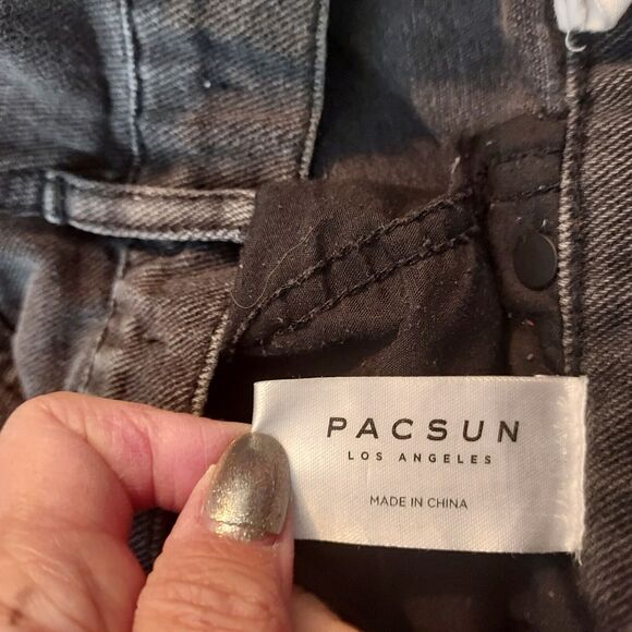 PacSun Distressed Crop Jeans Button Fly Womens Size 26 Black Ripped Fringe - Picture 12 of 16